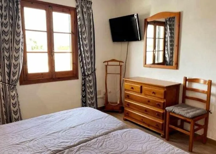 Santandria -apartamento Con Piscina Junto La Playa 칼라엔블레인즈